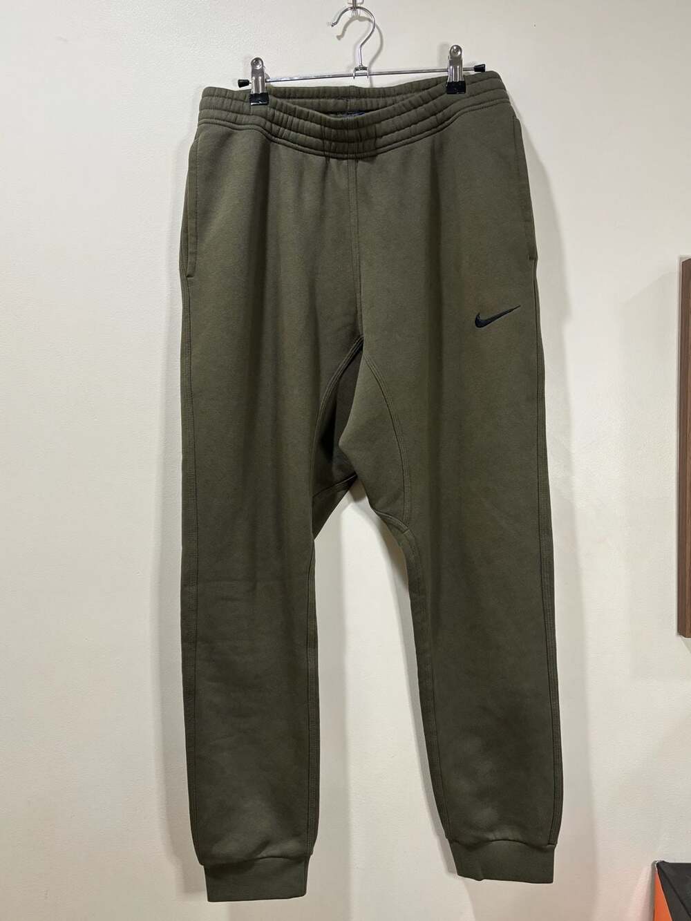 Nike Men’s Olive Green Fleece Jogger Sweatpants Size M Embroidered Swoosh